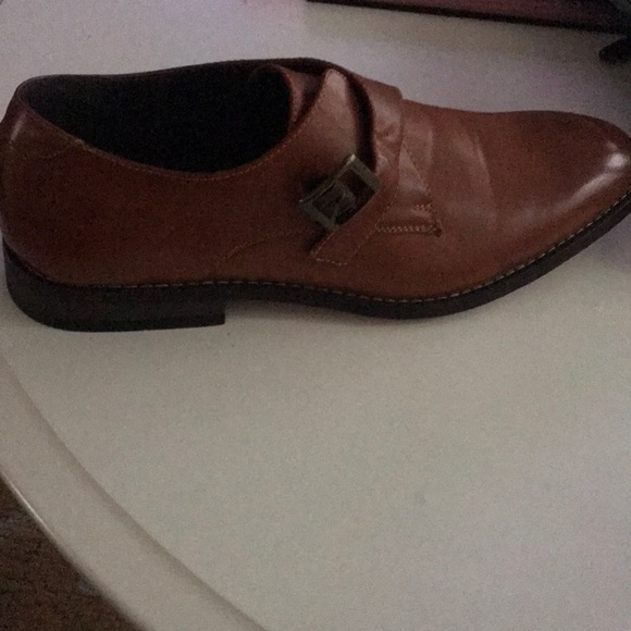 Men’s Shoes - Picture 2 of 4